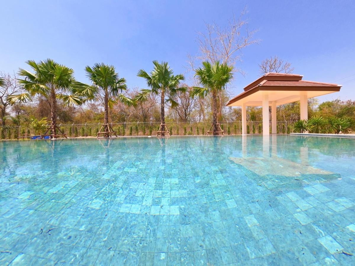 Isan Golf & Adventure Hotel Udon Thani Dış mekan fotoğraf
