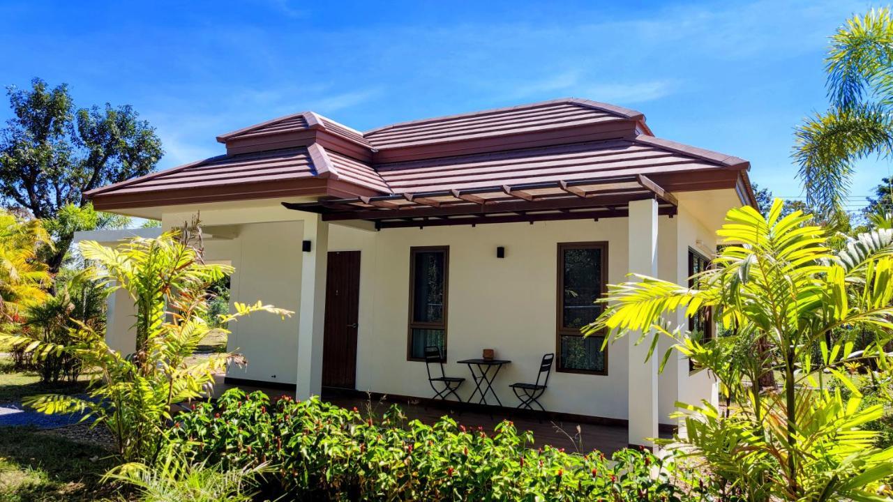 Isan Golf & Adventure Hotel Udon Thani Dış mekan fotoğraf